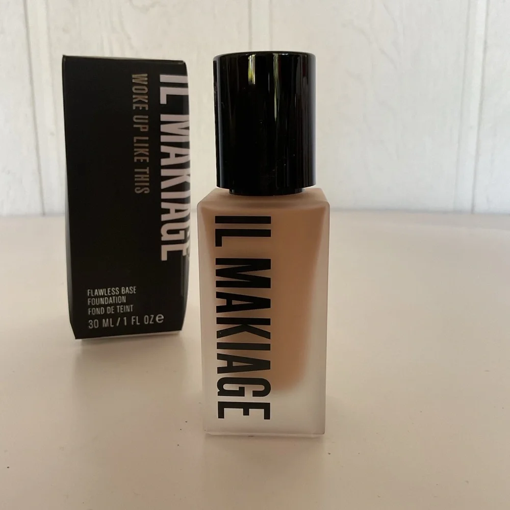 IL Makiage woke Up Like This Flawless Base Foundation in Shade 035